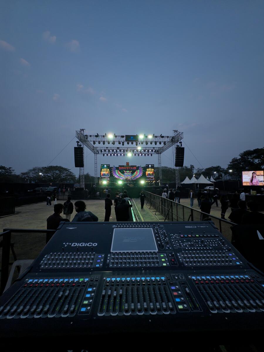 Giflif Indiestaan multi-stage indie festival produced by Dhwani Entertainment